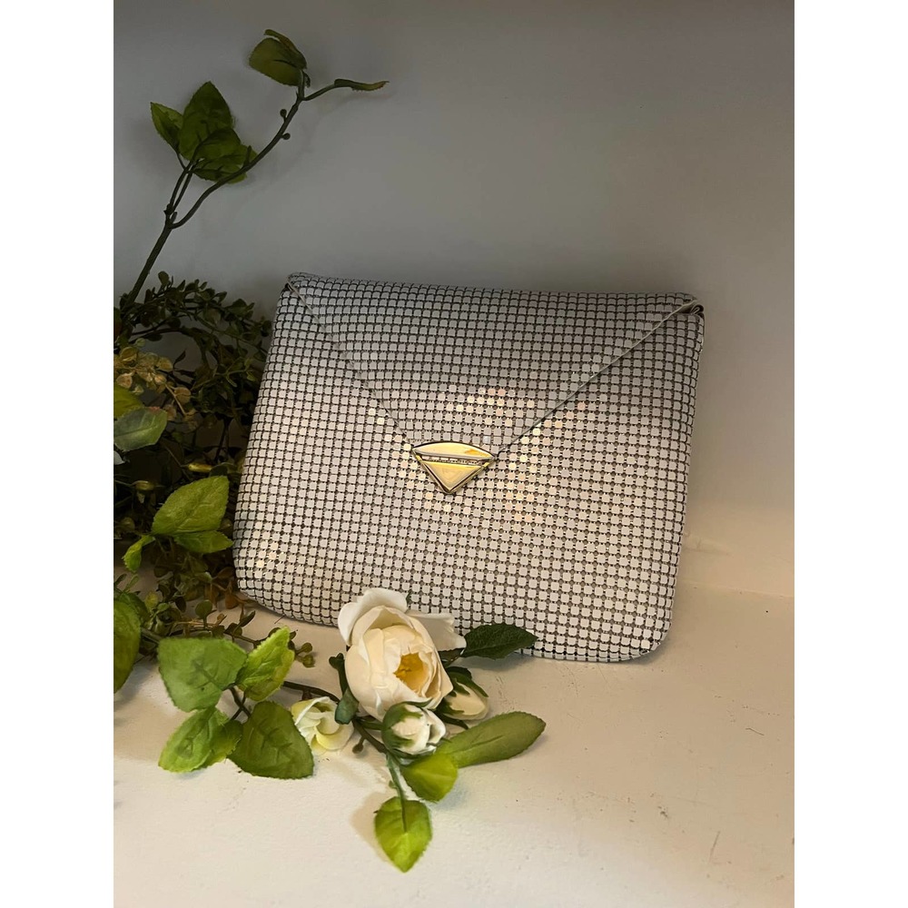 Over the Shoulder Cream Colored Metal Mesh Purse Silver untachable Chain Strap